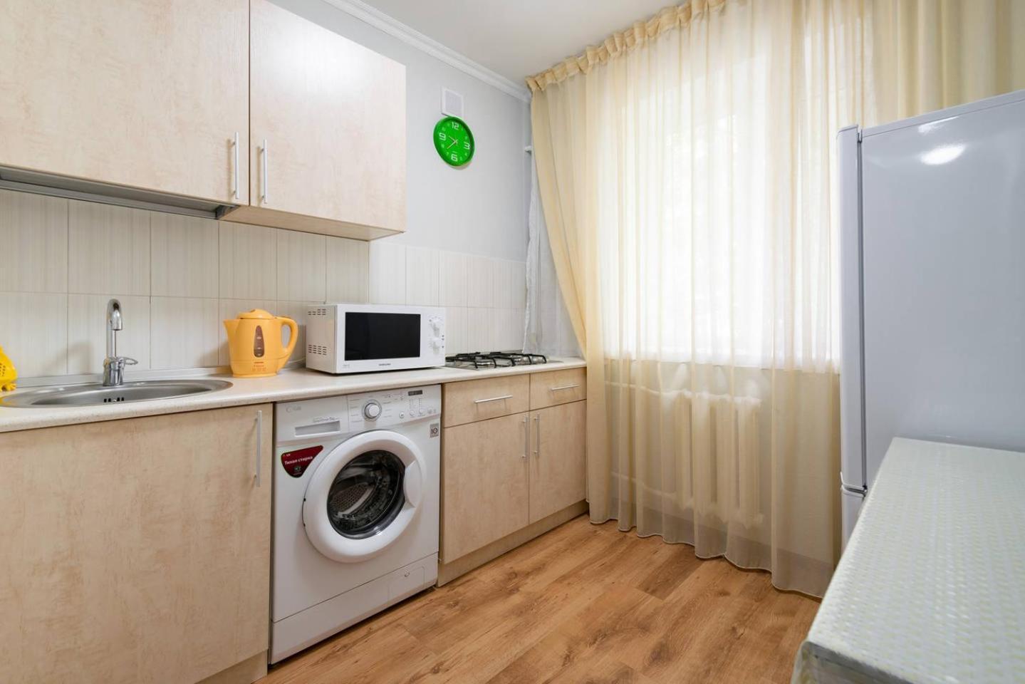 Nadezhda Apartments On Abay Avenue 59 Alma-Ata Buitenkant foto